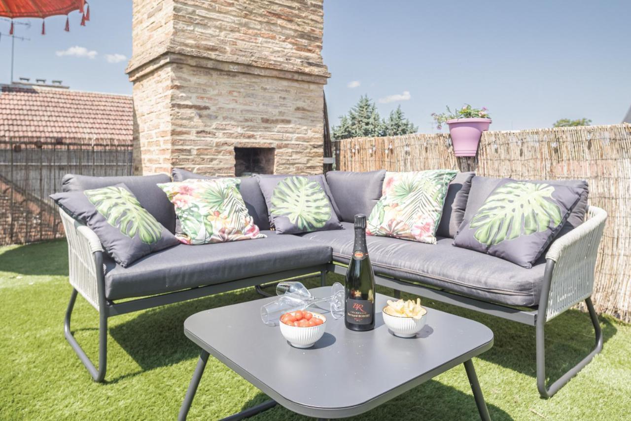 Le Rooftop - Vue Cathedrale - Climatisation Troyes Exterior photo